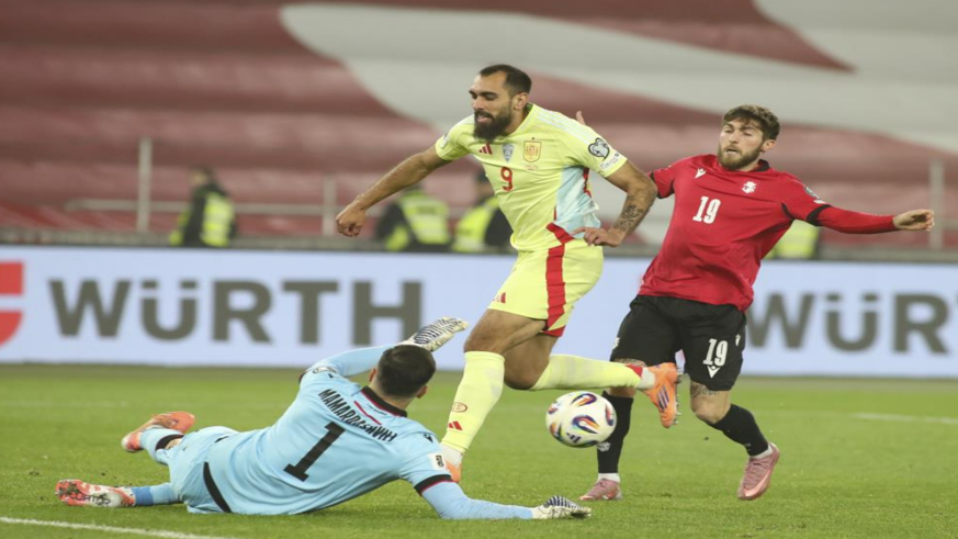 İspanya 5'te 5 yaptı