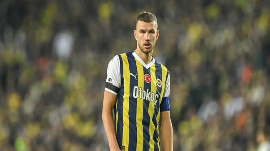 Edin Dzeko'nun elinde kırık tespit edildi