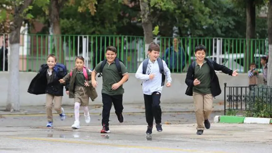 Ara tatil ile Bayramla birleşti