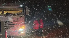 Yolda mahsur kalan 180 kişinin imdadına Kızılay yetişti