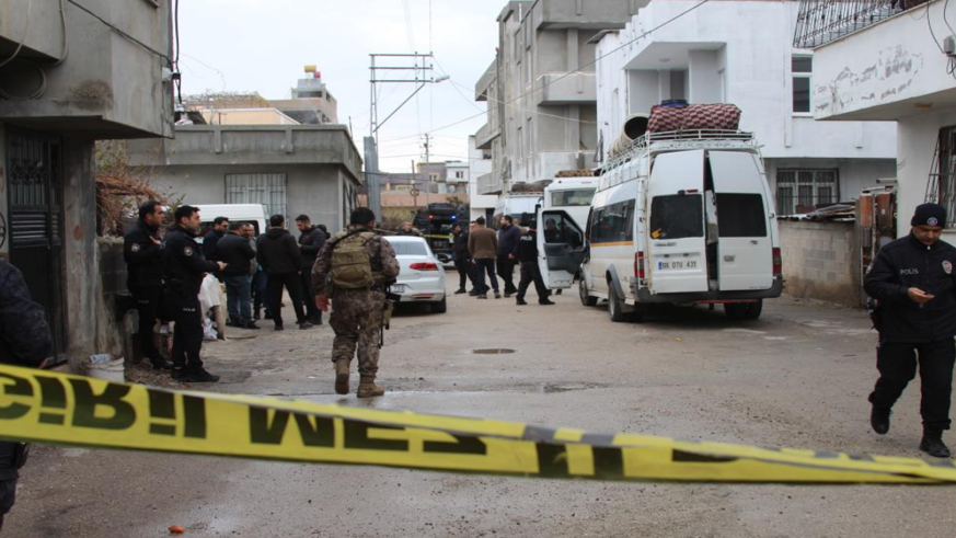 Adana’da taşlı, sopalı, silahlı kavga