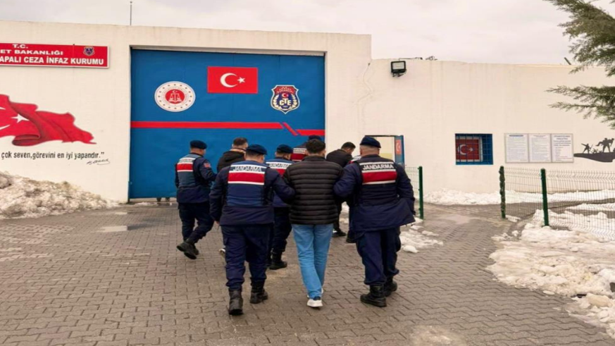 Batman’da aranan şahıslara yönelik operasyon