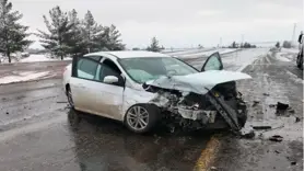 Tır ile otomobil çarpıştı: 2 yaralı