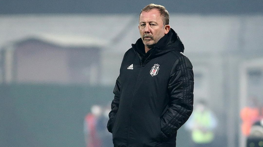 Cuma gününe kadar 1 stoper, 1 sol bek gelebilir