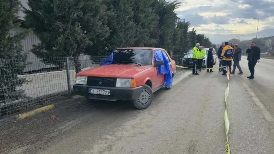 Direksiyon başında fenalaşan sürücü hayatını kaybetti