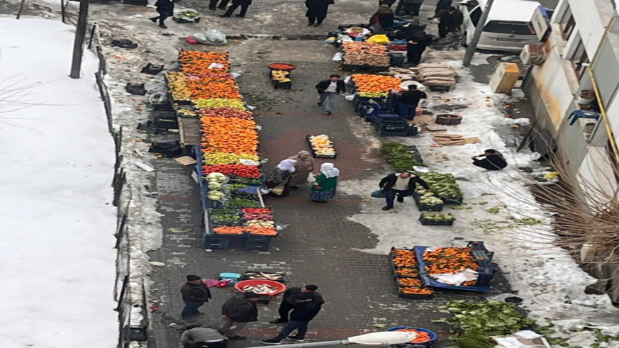 Salı pazarı üç haftanın ardından açıldı
