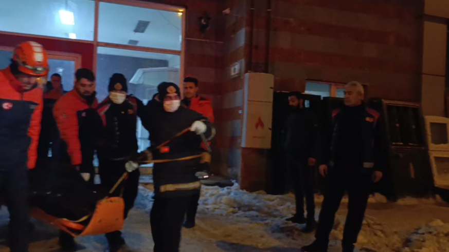 Asansör boşluğuna düşen kişi hayatını kaybetti