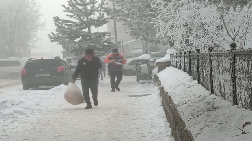 Hava sıcaklığı eksi 25 dereceye kadar düştü