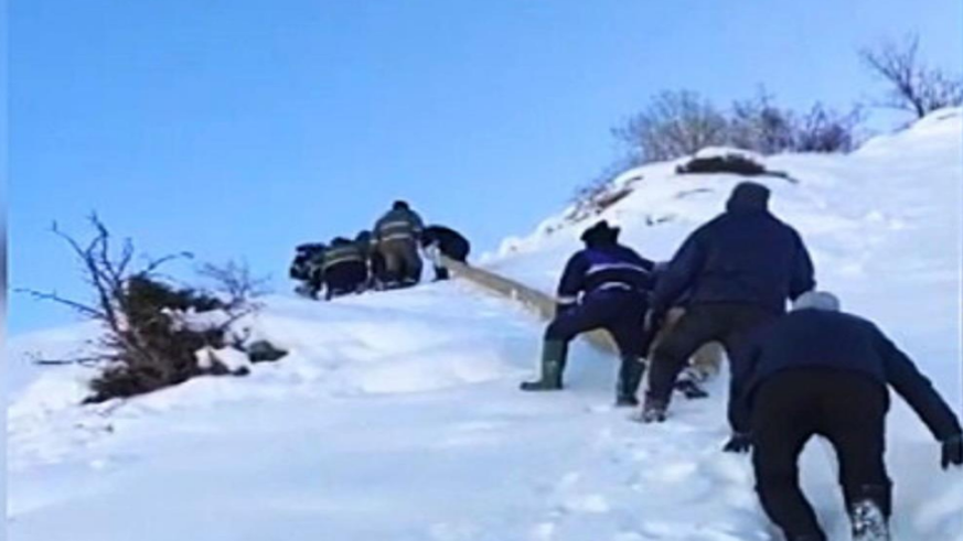Elektrik şirketi ekipleri, çalışmalarını sürdürüyor