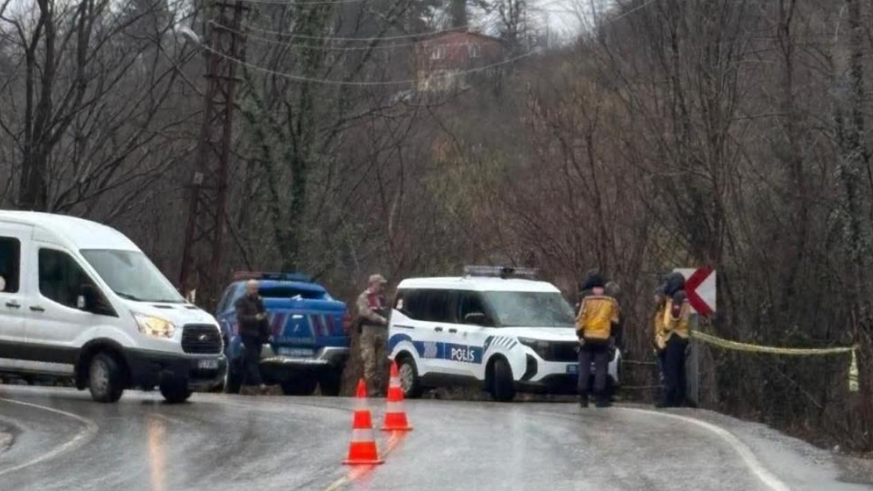 Ağaçta asılı halde ölü bulundu