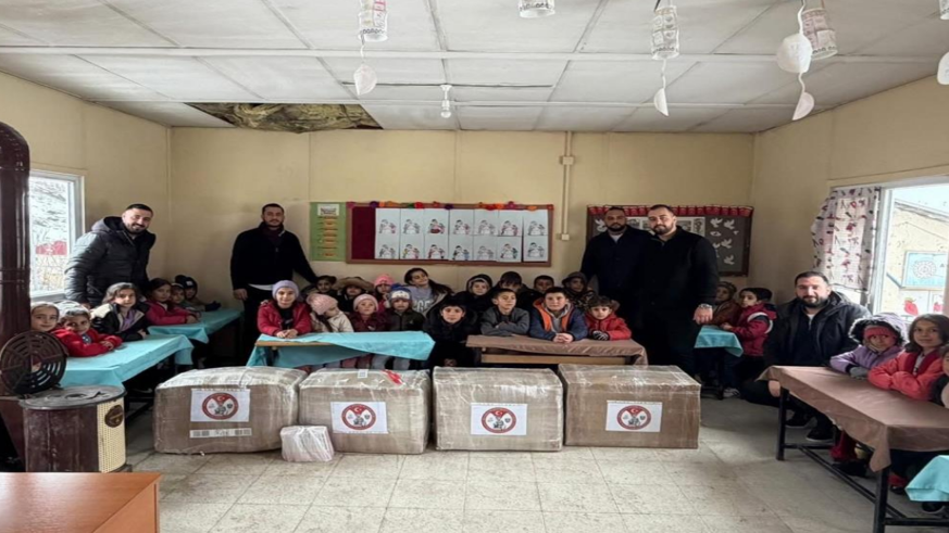 Öğrencilere kırtasiye malzemesi yardımı